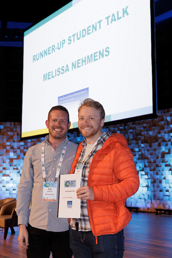 Grady Petersen (right) with NZMSS President Pete Wilson (left)